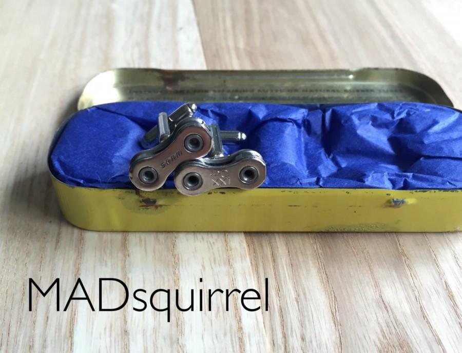 Mariage - Dunlop Puncture Repair Tin with SRAM XX1 Cufflinks
