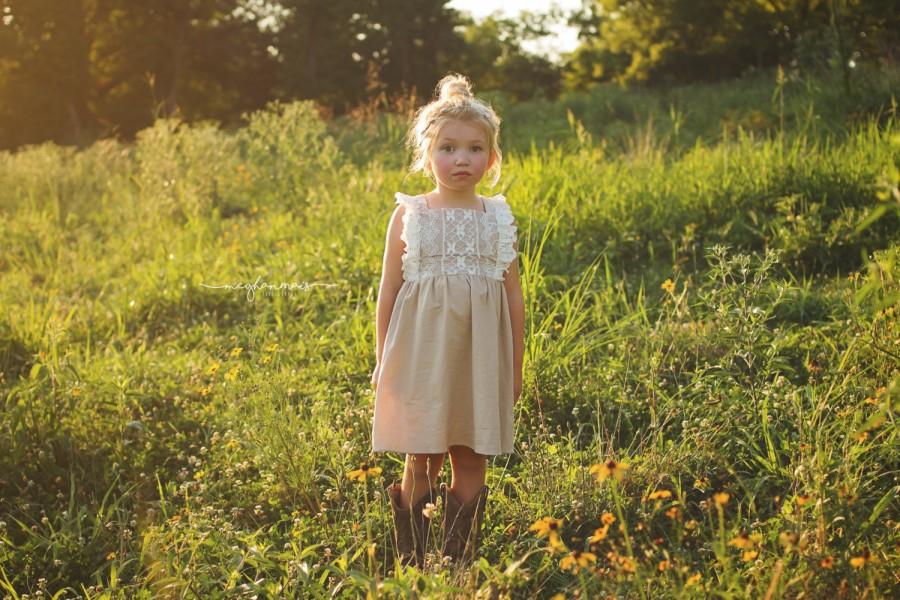 Mariage - Shabby Chic Flower Girl Dress Lace Flower Girl Dress Boho Flower Girl Dresses Country Flower Girl Dress Lace Rustic Flower Girl Cross Back