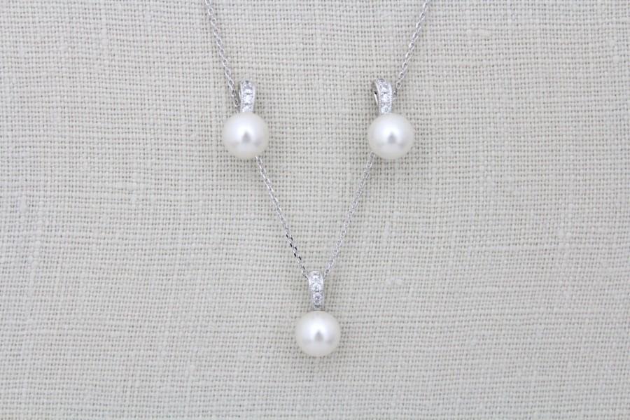 زفاف - Pearl solitaire necklace, Bridal necklace, Pearl wedding necklace, Bridal jewelry, Bridesmaid gift, CZ necklace, Simple necklace Flower girl