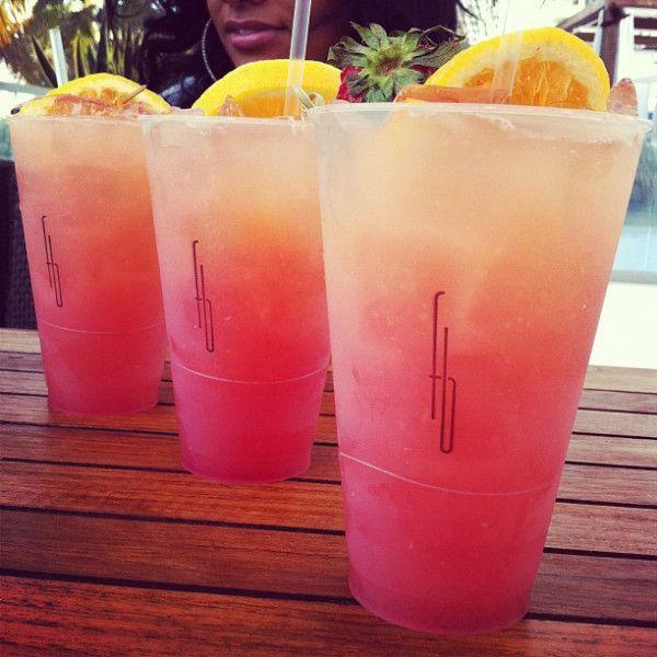 Hochzeit - Strawberry Lemonade Vodka