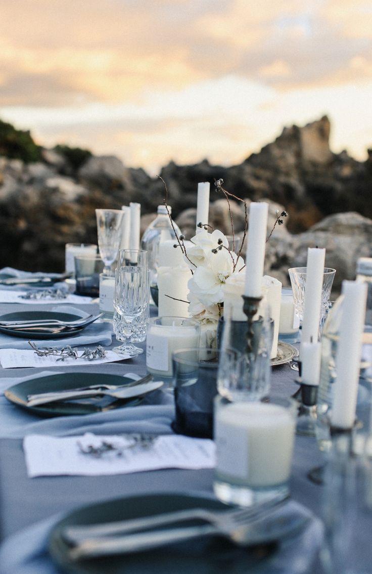 Hochzeit - 7 Essentials For A Dramatic Tablescape / Wedding Style Inspiration