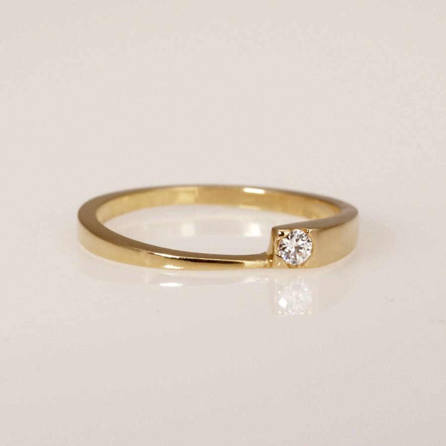 Diamond Wedding Ring. Unique Engagement Ring. Solitaire Diamond. 14K