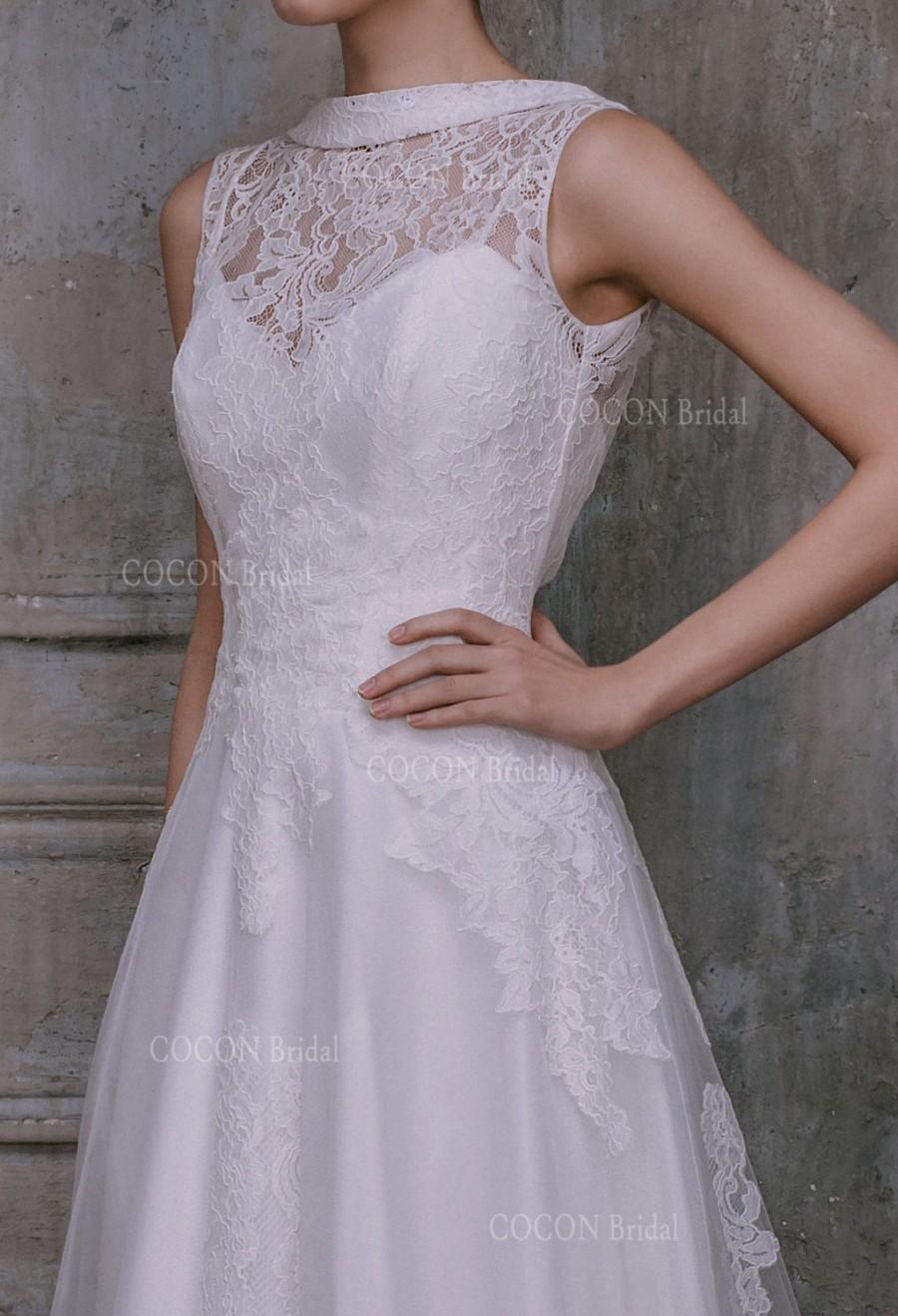 زفاف - Designer Classic Wedding dress Elegant and chic wedding gown Bohemian wedding French Lace gown V-back dress -"Mania""