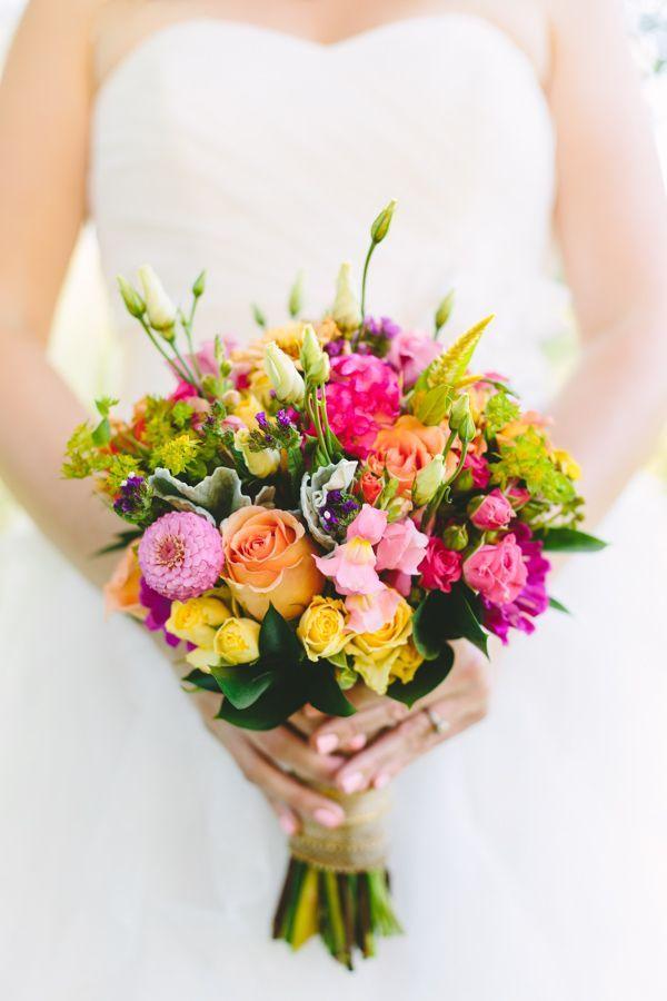 Hochzeit - 16 Freshest Wedding Bouquet Ideas For Every Season