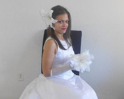 Wedding - Bridal Hair Flower.White Lily Bridal Fascinator,Crystal Flower Bridal Fascinator,Birdcage Veil Bridal Headpiece