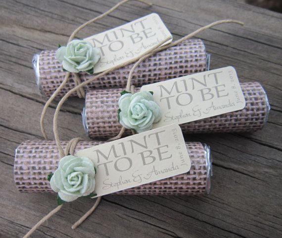 Свадьба - Mint Wedding Favors - Set Of 24 Mint Rolls - "Mint To Be" Favors With Personalized Tag - Burlap, Mint And Peach, Rustic, Shabby Chic