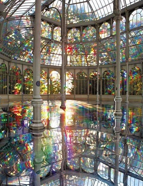 Wedding - 魔法使いのお城のような全面ガラス張りの”スケルトン宮殿”「パラシオ・デ・クリスタル」