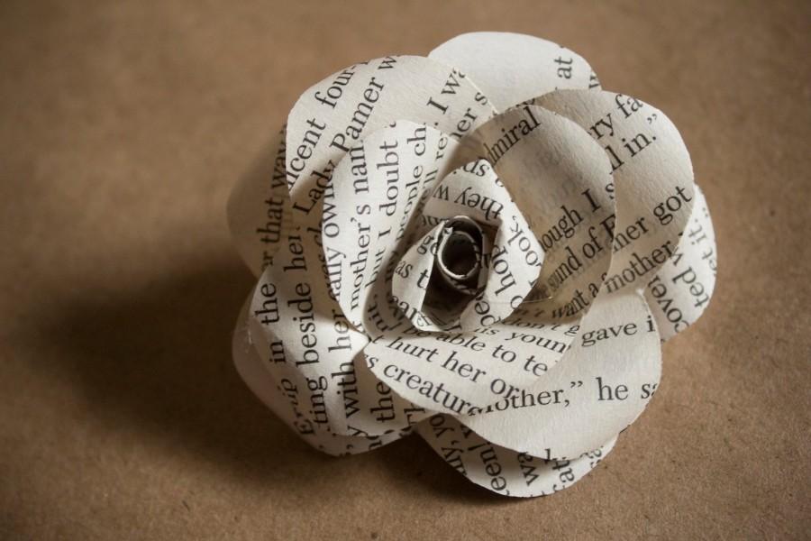 زفاف - one dozen book page roses - 2" paper flowers made from upcycled recycled vintage books