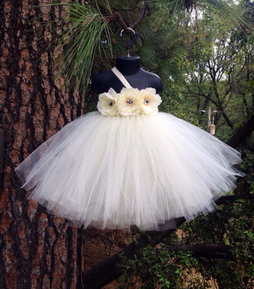 زفاف - Beautiful super full and fluffy ivory tutu dress - flower girl dress - three flower one shoulder dress - choose color - posh tutu - couture