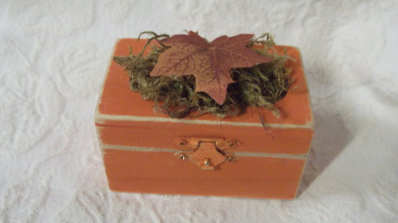 Mariage - Rustic Fall Autumn Halloween Wedding Ring Bearer Pillow Alternative Ring Box