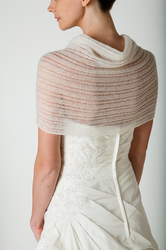 زفاف - Vintage Wedding wrap lace stole to warm you at your wedding in church or restaurant transparent light pashmina