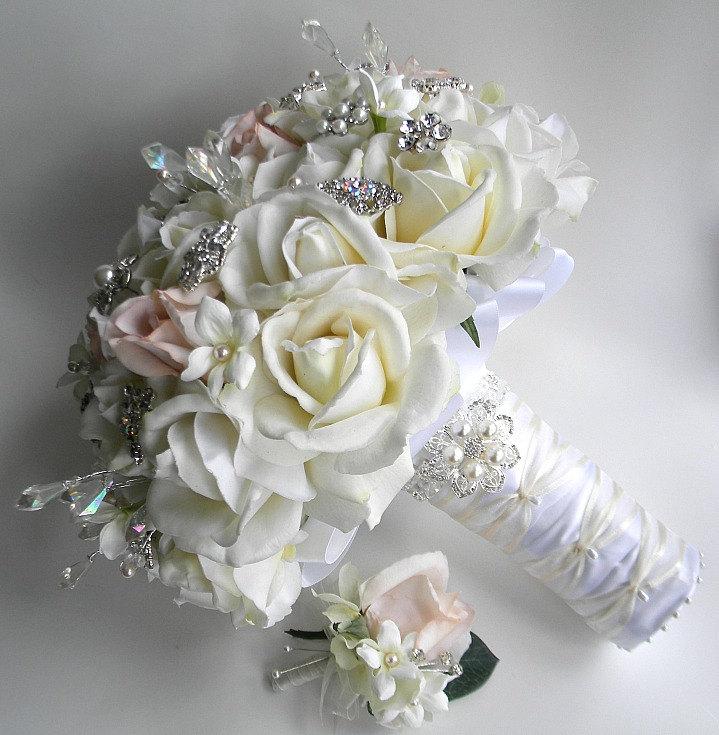 زفاف - The Michelle Bouquet- Rhinestone and Pearl Real Touch Rose Bouquet in  White, Ivory &  Blush  Brooch Bouquet.