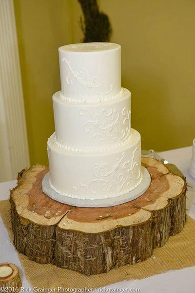 Mariage - Rustic Wood Cake Stand, Handmade, Wedding Cake Stand, up to 20 inches in Diameter, Wedding Decor