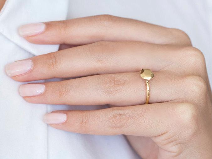 Свадьба - gold anniversary rings for her - anniversary ring - 14K gold ring - gold geometric ring - geometric jewelry - Classic Diamond G