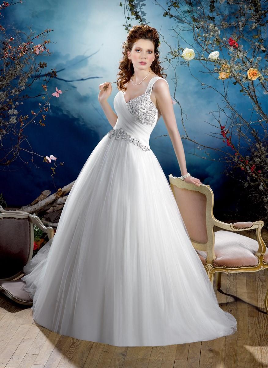 Wedding - Kelly Star, 136-05 - Superbes robes de mariée pas cher 