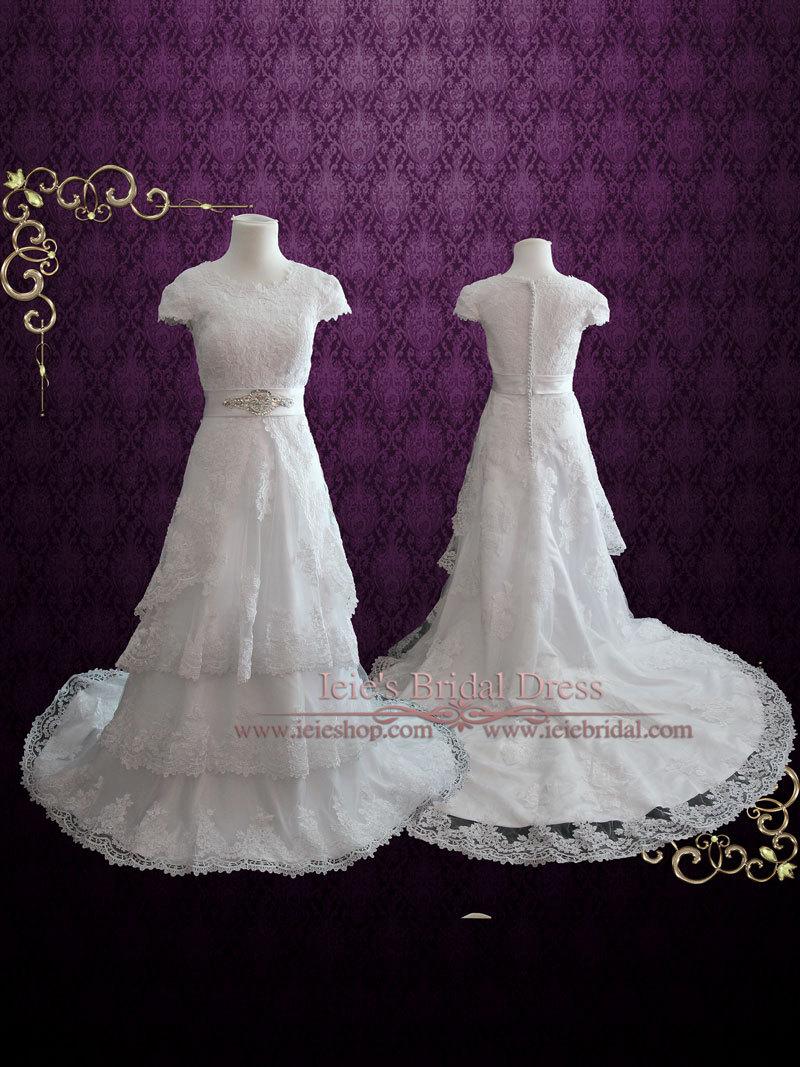 زفاف - Vintage Style Modest Lace Wedding Dress with Short Sleeves 