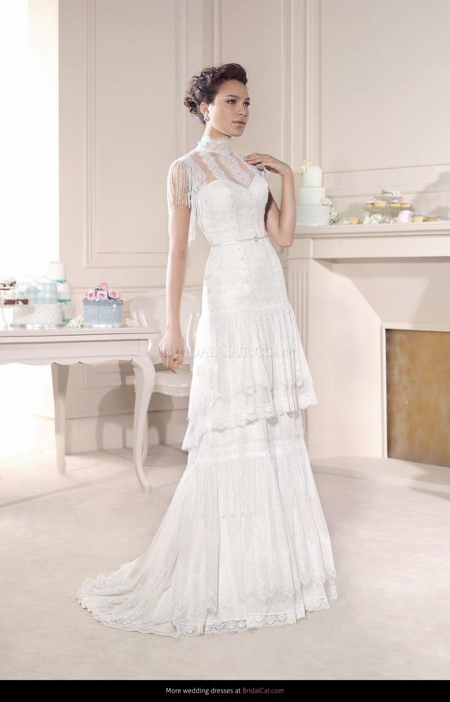 Wedding - Novia d`Art 2015 Gala - Fantastische Brautkleider