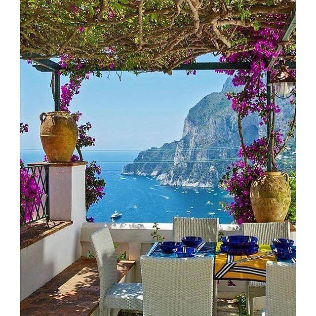 Hochzeit - StrictlyWeddings On Instagram: “Get Taken Away To Hotel Villa Mariuccia In Capri, Italy The Perfect Honeymoon Retreat!!!   inspiration …”