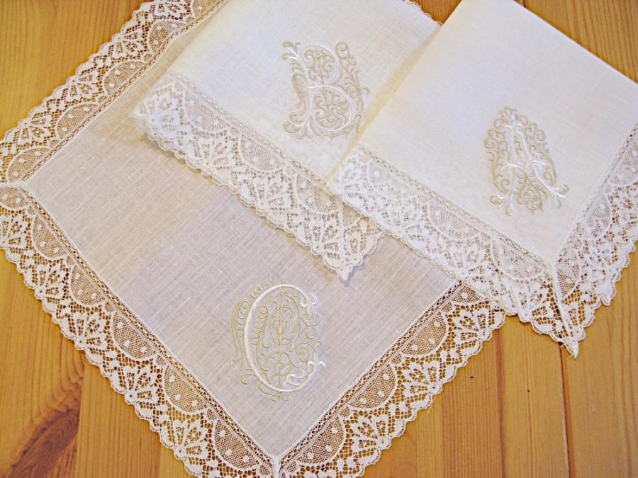 Hochzeit - Irish Linen Lace handkerchief with Classic Zundt Monogram