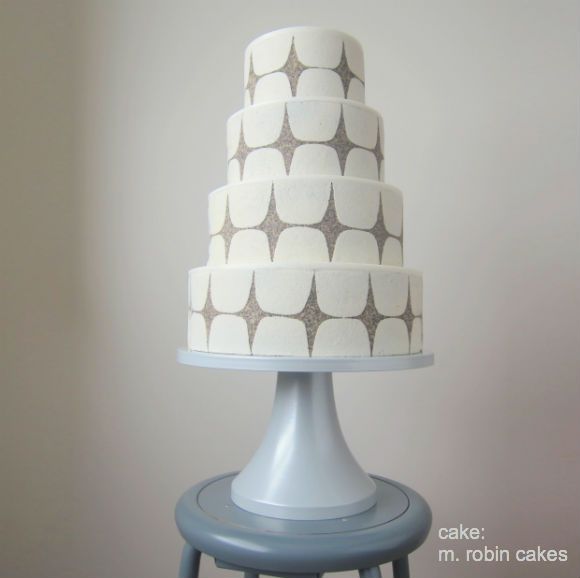 Hochzeit - Shimmering Lights On M. Robin Cakes