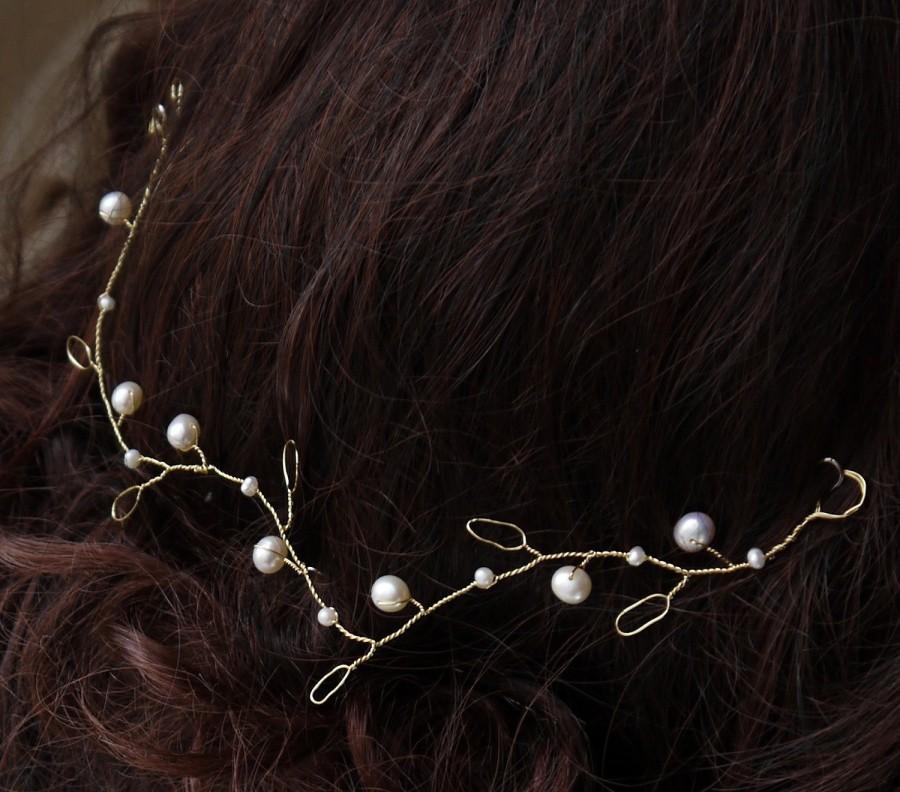 زفاف - gold hair vine - gold olive leaves and ivory freshwater pearls bridal wedding Grecian hair garland