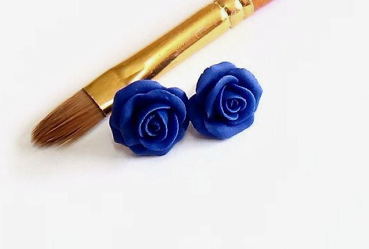 زفاف - Blue rose Earrings stud - Blue Wedding Jewelry, Small Flower studs Earrings, Blue Bridesmaid Jewelry, Blue Flower