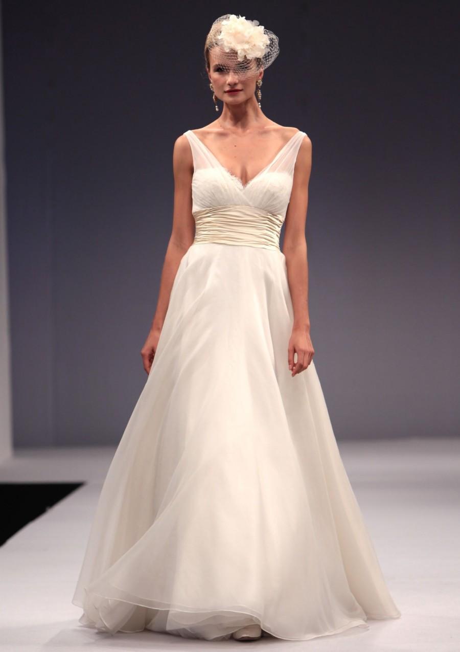 Свадьба - Simple A-line Spaghetti Straps V-neck Buttons Lace Sweep/Brush Train Organza Wedding Dresses - Elegant Evening Dresses
