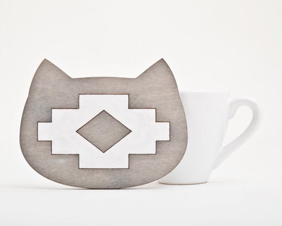 Свадьба - Cat Coaster for Cups Gray Drink Coasters Wooden Coaster Native American Kitchen Décor Tribal Home Decor Housewarming Gifts