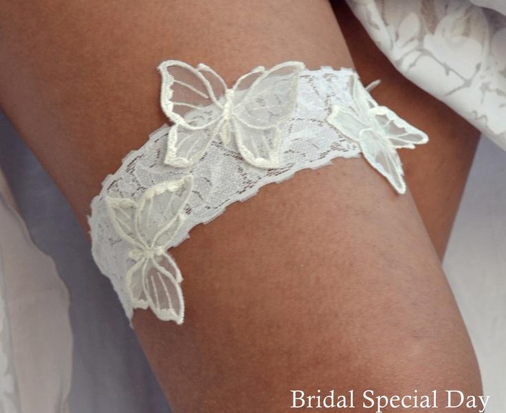 Свадьба - Butterfly Garter, Lace Wedding Garter, Garter, Wedding Garter Set, Keepsake Garter, Garter Sets, Bridal Garters, Unique Wedding Garters