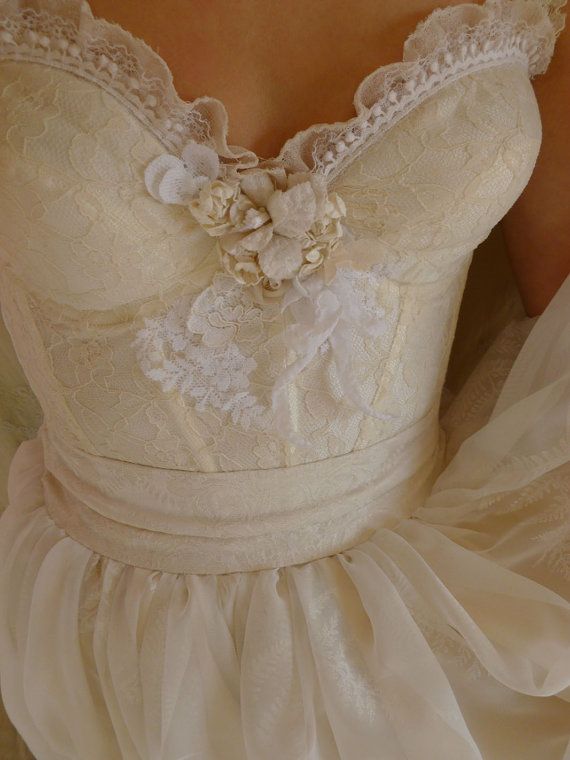 زفاف - RESERVED Fern Bustier Wedding Gown... Whimsical Dress Woodland Boho Fairy Fantasy Alternative Free People Country Chic Shabby Lace Ivory
