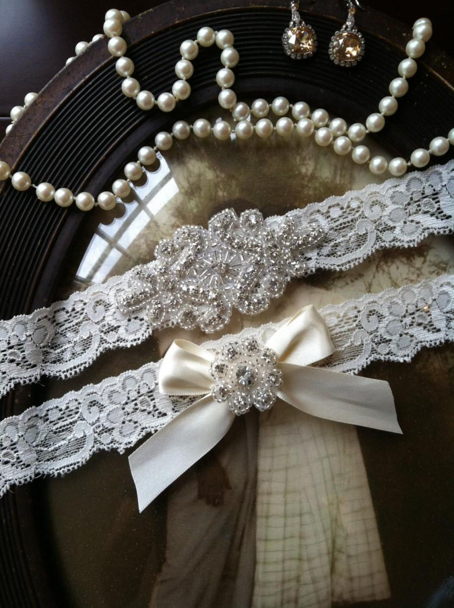 SALE-Wedding Garter - Ivory Lace Garter Set - Rhinestone Garter - Applique Garter - Vintage 