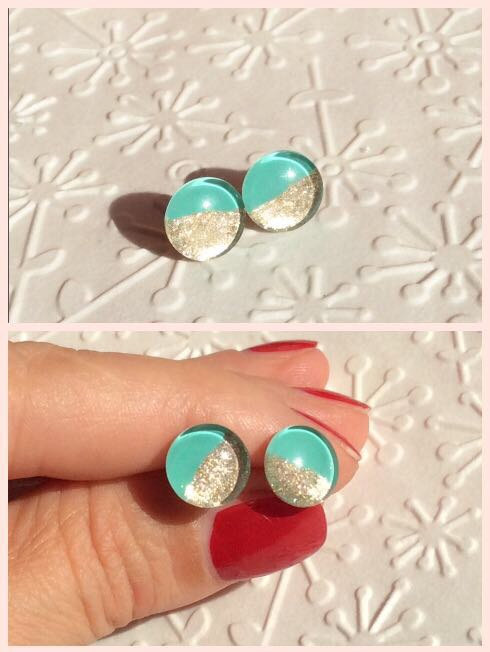 زفاف - Mint gold stud earring, small stud earring, tiny stud earring, glass stud earring, , titanium stud earring, resin earring
