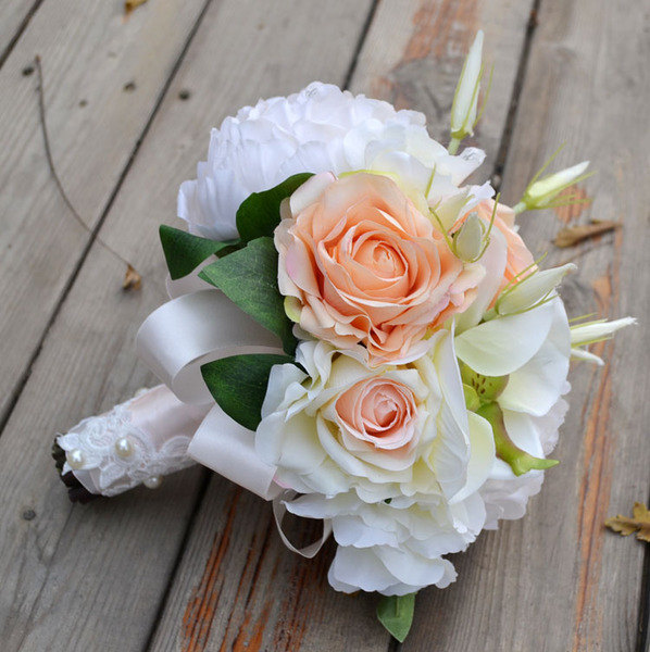 Mariage - White and peach color Wedding Bouque- bridal bouquet - bridesmaids bouquet
