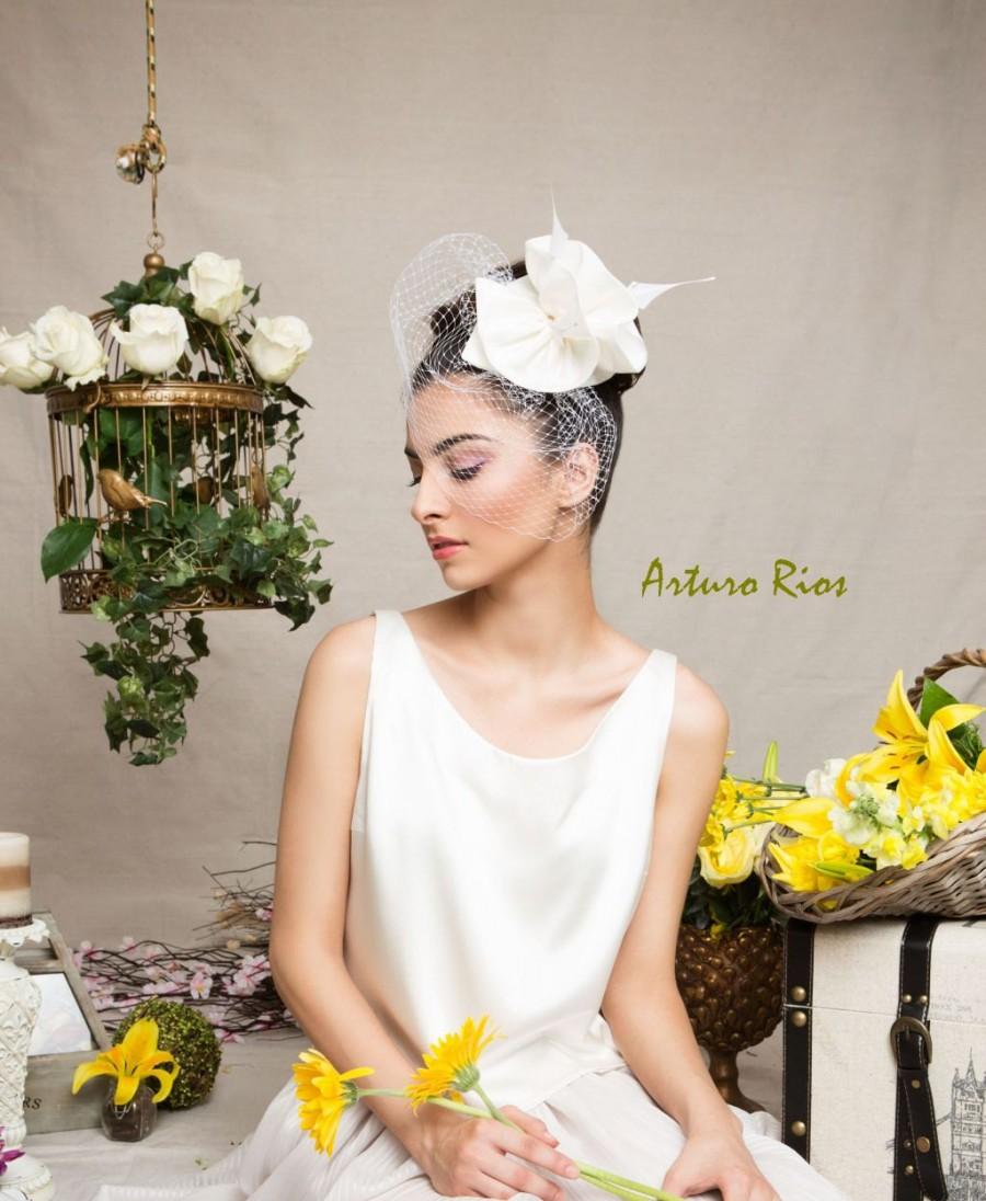 Mariage - Ivory Bridal headpiece, wedding hat, wedding fascintor, birdcage veil hat