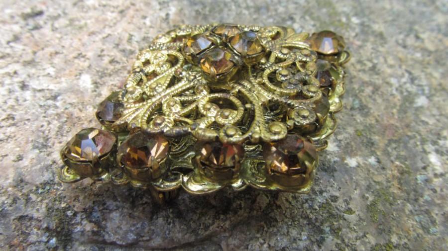 Wedding - Vintage Golden Colored Broch, Multi-Stone Pendant, Carved Broche, Collectible Broche Golden colored, Accesories for dress, Rhinestones broch