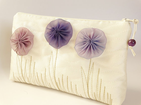 زفاف - Flower Girl Wedding Gift Bag, Ivory Clutch with Purple Flowers, Romantic Coin Purse for Girl, Mother Daughter Handbag