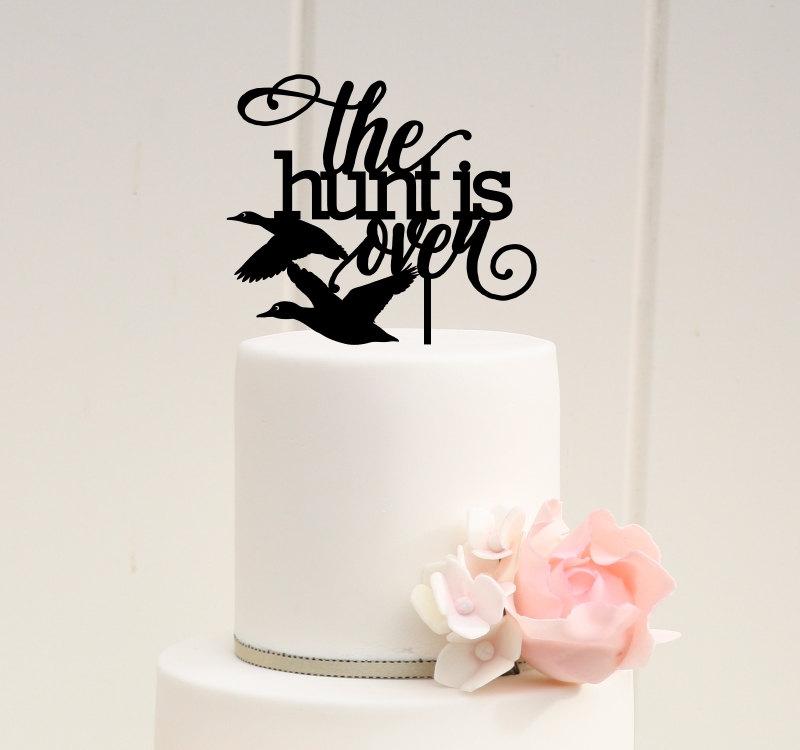 Hochzeit - The Hunt is Over Duck Hunting Wedding Cake Topper - Custom Cake Topper