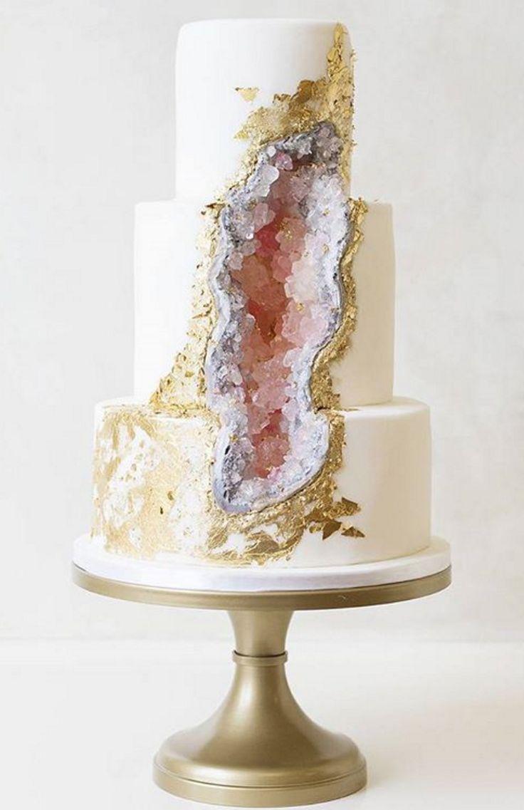 Hochzeit - Geode Wedding Cakes Are The Latest Craze And They Totally Rock