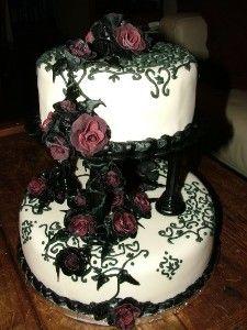 Mariage - Cake: Gothic Cake For Zak ?