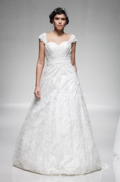 Wedding - Madeline Isaac-James - Signature (2015) - 2 - Glamorous Wedding Dresses