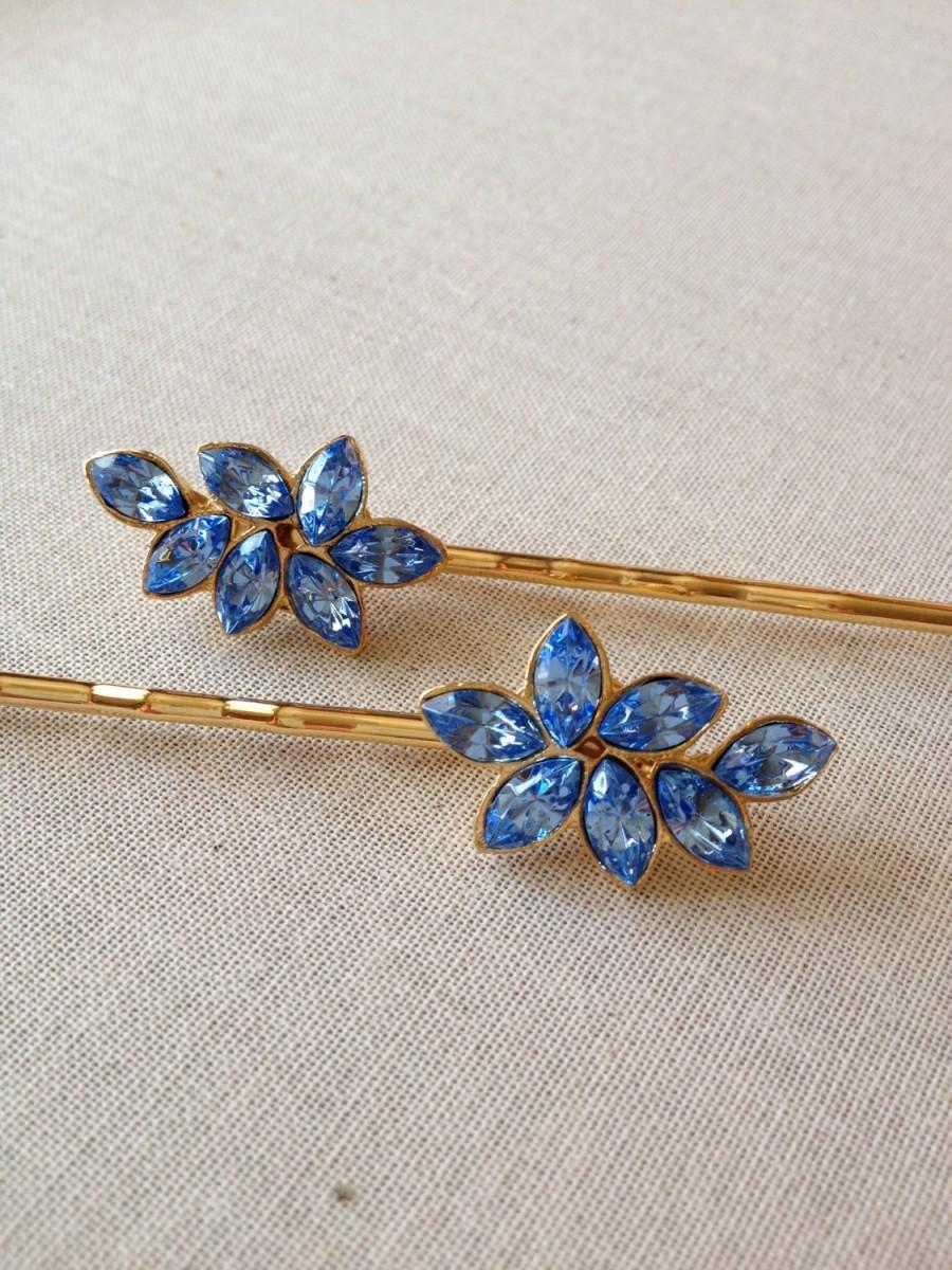 Hochzeit - Swarovski Light sapphire blue rhinestone leaf bobby pin, crystal leaf, jewelry, rustic, bridesmaid gifts, hair pin, blue, light, something