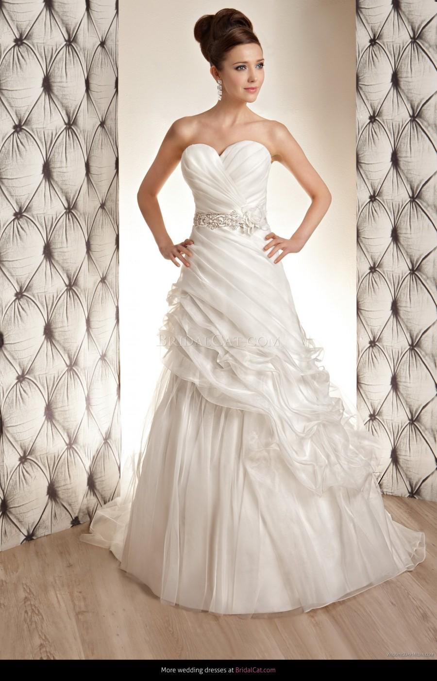 Hochzeit - OreaSposa 2014 L671 - Fantastische Brautkleider