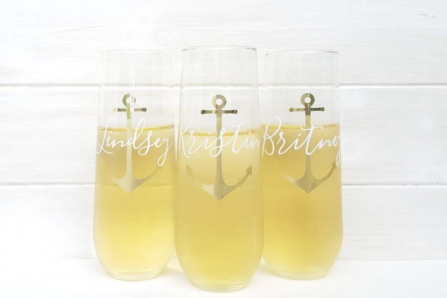 Свадьба - Personalized Anchor Champagne Flutes / Nautical Wedding / Bridesmaids Gift / Last Sail Before the Veil / Beach Wedding