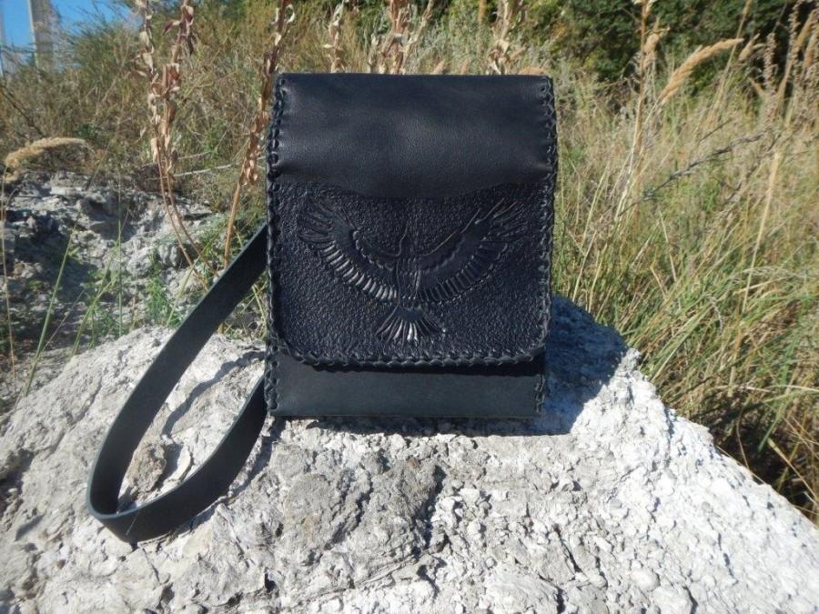 زفاف - Leather mens bag with embossing Black Raven, leather crossbody bag, leather handbag, leatehr embossed bag, leather mens bag