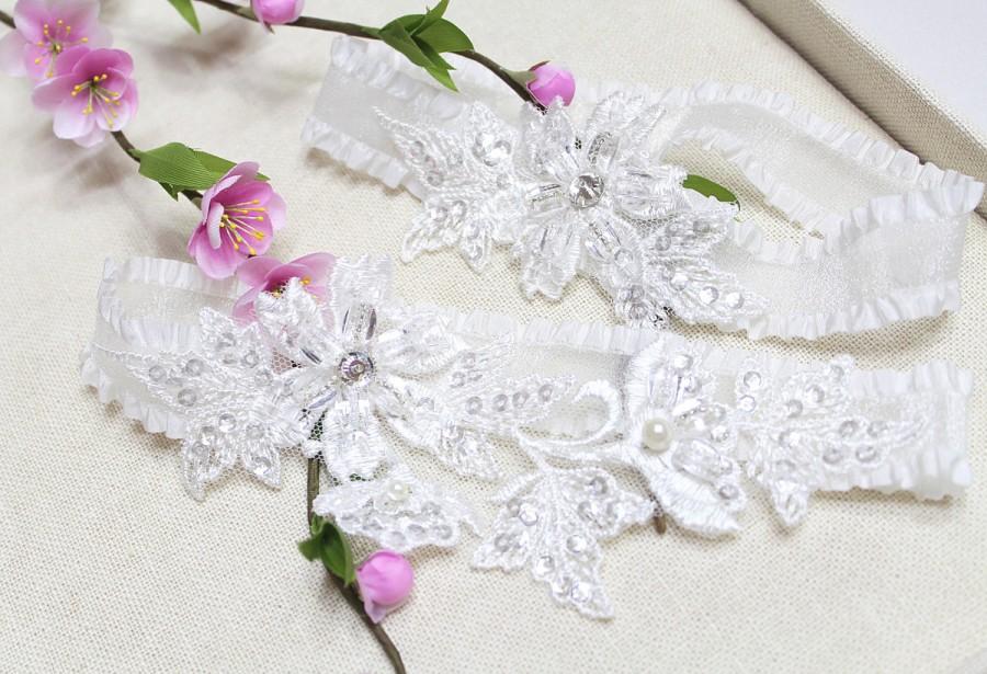 Hochzeit - White lace garter set, wedding garter set, bride garter set, lace garters, white garter set, bridal garter set