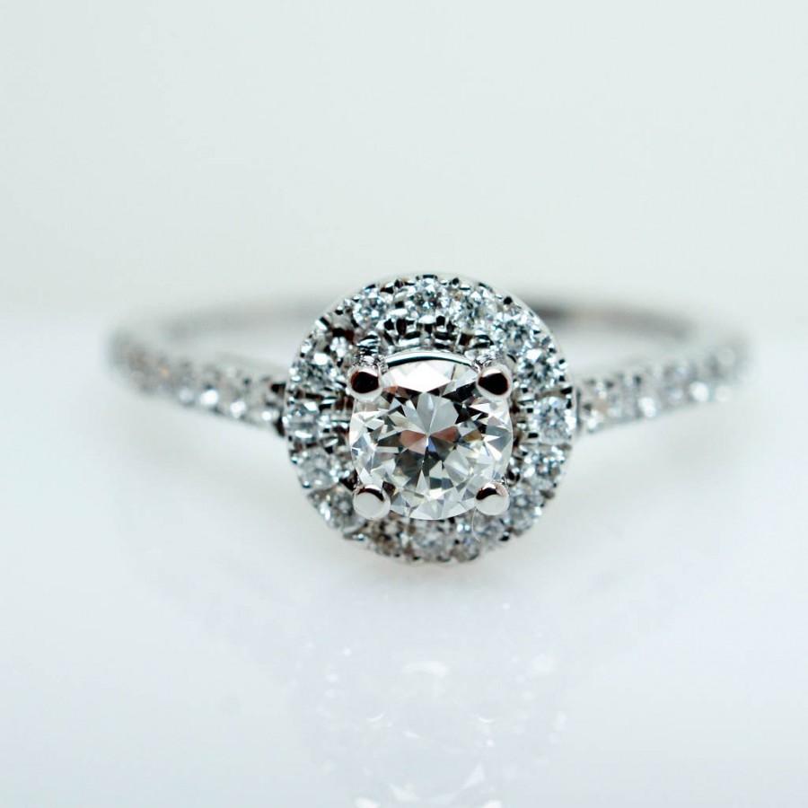 زفاف - SALE - Solitaire .81cttwt F SI1 Round Diamond Halo Engagement Ring & Band Set - 14k White Gold - Size 6 (Complete Bridal Wedding Set)