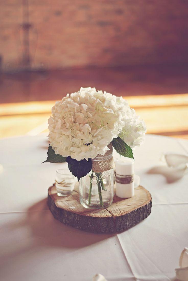 زفاف - DIY Hydrangea And Wood Round Centerpiece