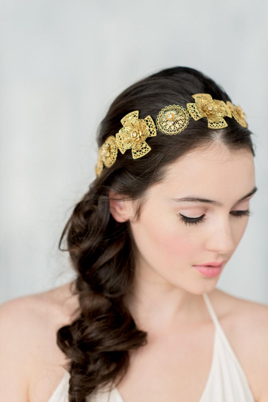 Hochzeit - Gold Bridal Tiara, Gold Headpiece, Queen Crown, Bridal Headband, Regal Crown, Brass Headpiece, Gold Wedding Crown, Medieval Crown, OLEENA