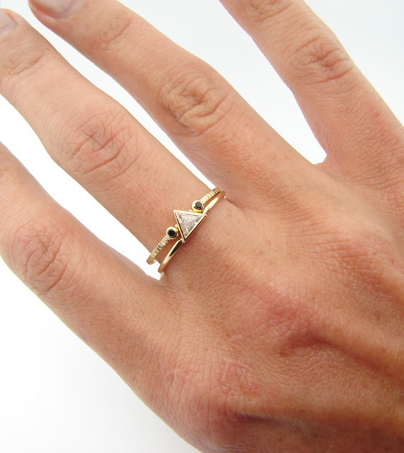 Hochzeit - Triangle Diamond Ring - Trillion Engagement Diamond Ring With Black Diamond Ring - Wedding  Set - Diamond Ring - 14kt Solid Gold