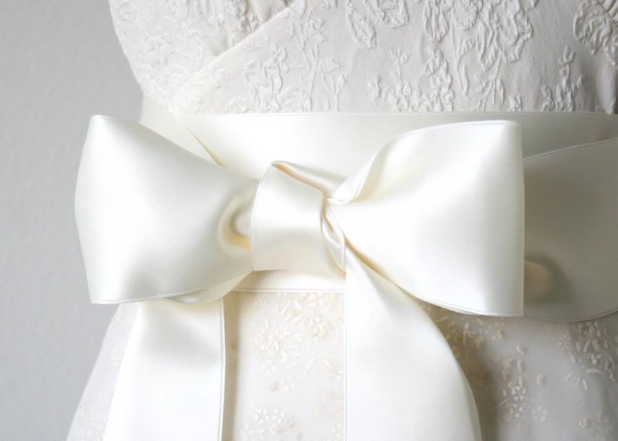 Hochzeit - Wedding Dress Sash - Ivory White, Double Faced Satin Ribbon Belt, 2 Inches Wide, Bridal Belt, Bridesmaid Sash, Flower Girl Sash